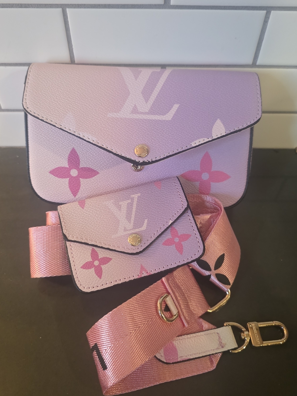 Crossbody - Picture 3 of 5
